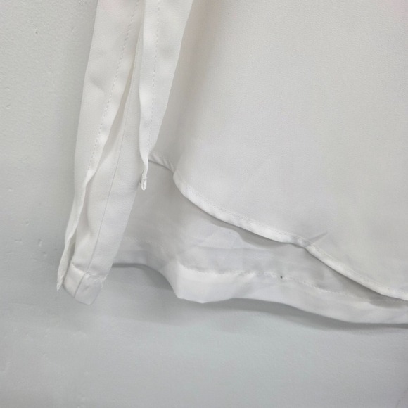 Chico's Womens S White Sleeveless Blouse Layered Hem Tank Top Office Workwear - Picture 6 of 13